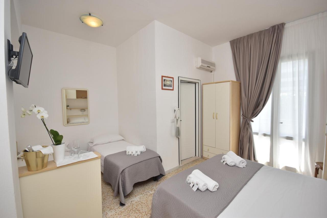 Lively Hotel Bellaria-Igea Marina Eksteriør billede