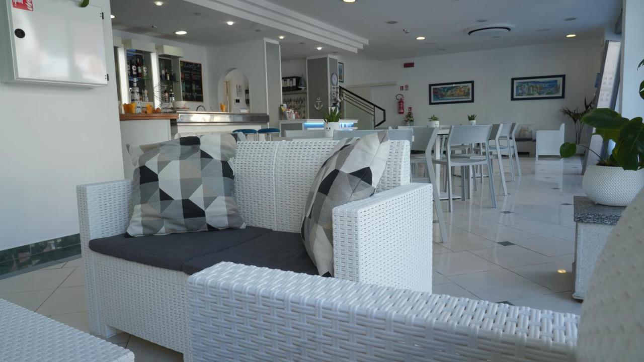 Lively Hotel Bellaria-Igea Marina Eksteriør billede
