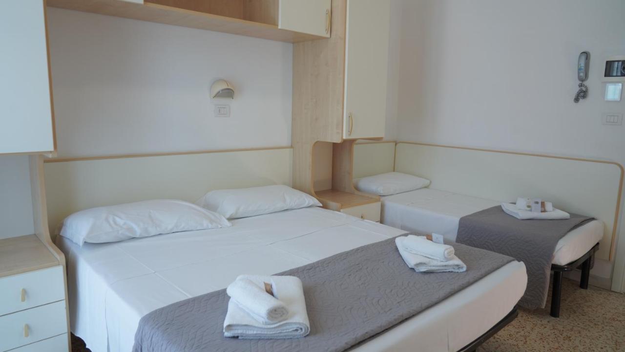 Lively Hotel Bellaria-Igea Marina Eksteriør billede